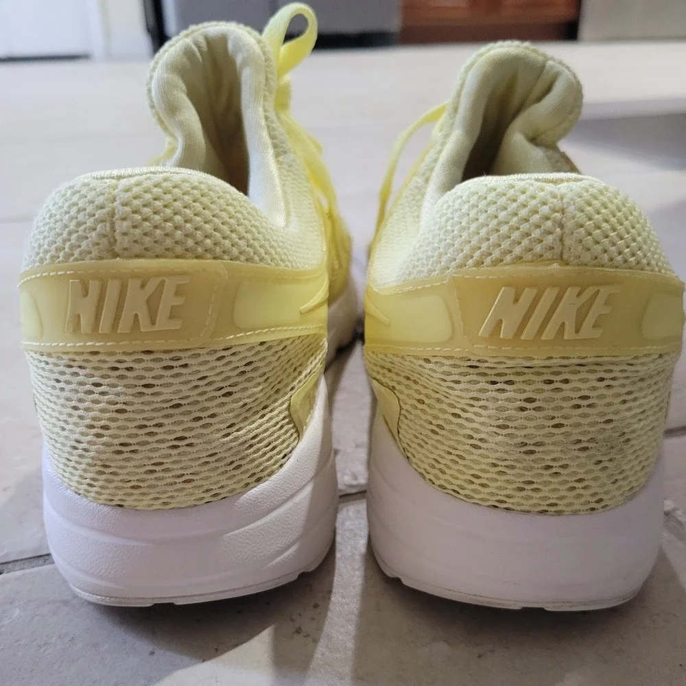 Nike Air Max Zero 903892-700 Lemon Yellow White Mesh Sneakers Womens 10.5